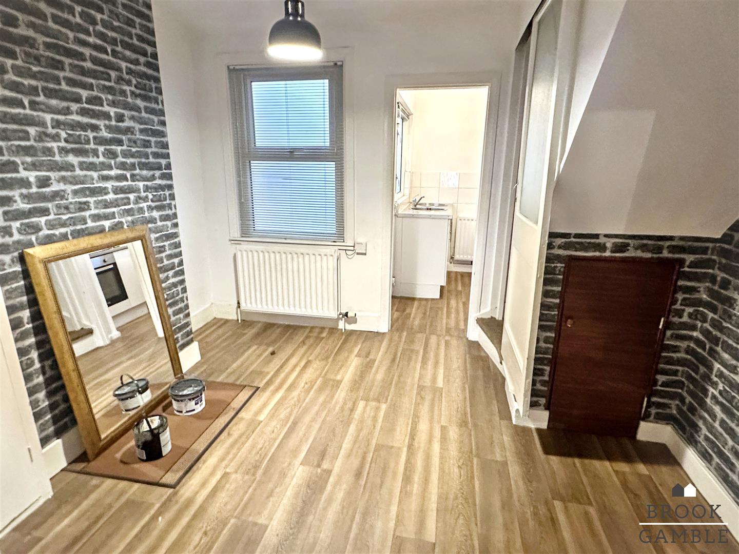 2 Bedroom House - Mid Terrace. Myrtle Road in Eastbourne,  5